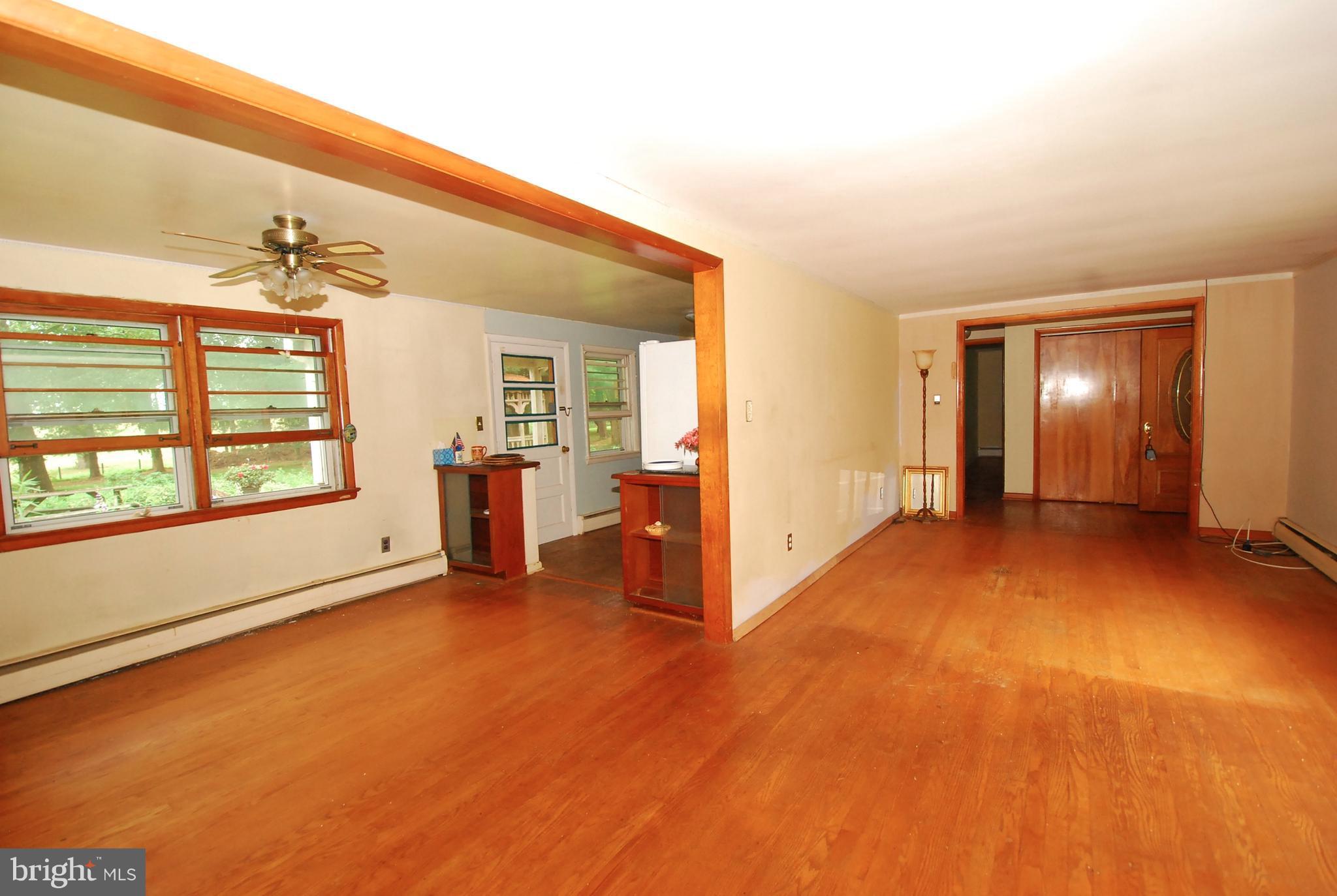 16205 Frederick Road Lisbon, MD 21797 - Photo 8 of 14 Interior (General)