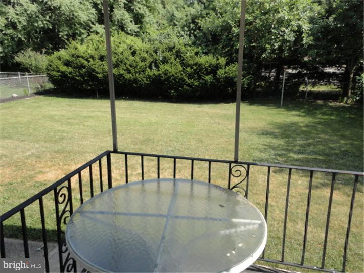 21 Brockton Road Hamilton, NJ 08619 - Photo 6 of 6 Porch