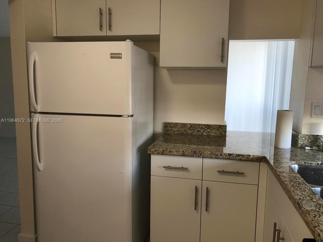 16919 North Bay Road, Unit 816 Sunny Isles Beach, FL 33160 - Photo 11 of 19