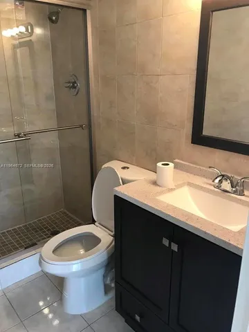 $2,400 | 16919 North Bay Road, Unit 816, Sunny Isles Beach, FL 33160