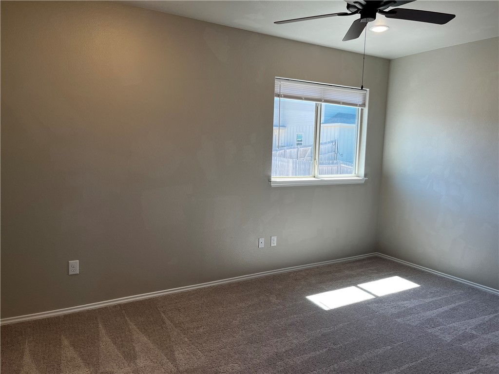 1139 Garland Road Georgetown, TX 78626 - Photo 10 of 14 an empty room with a window