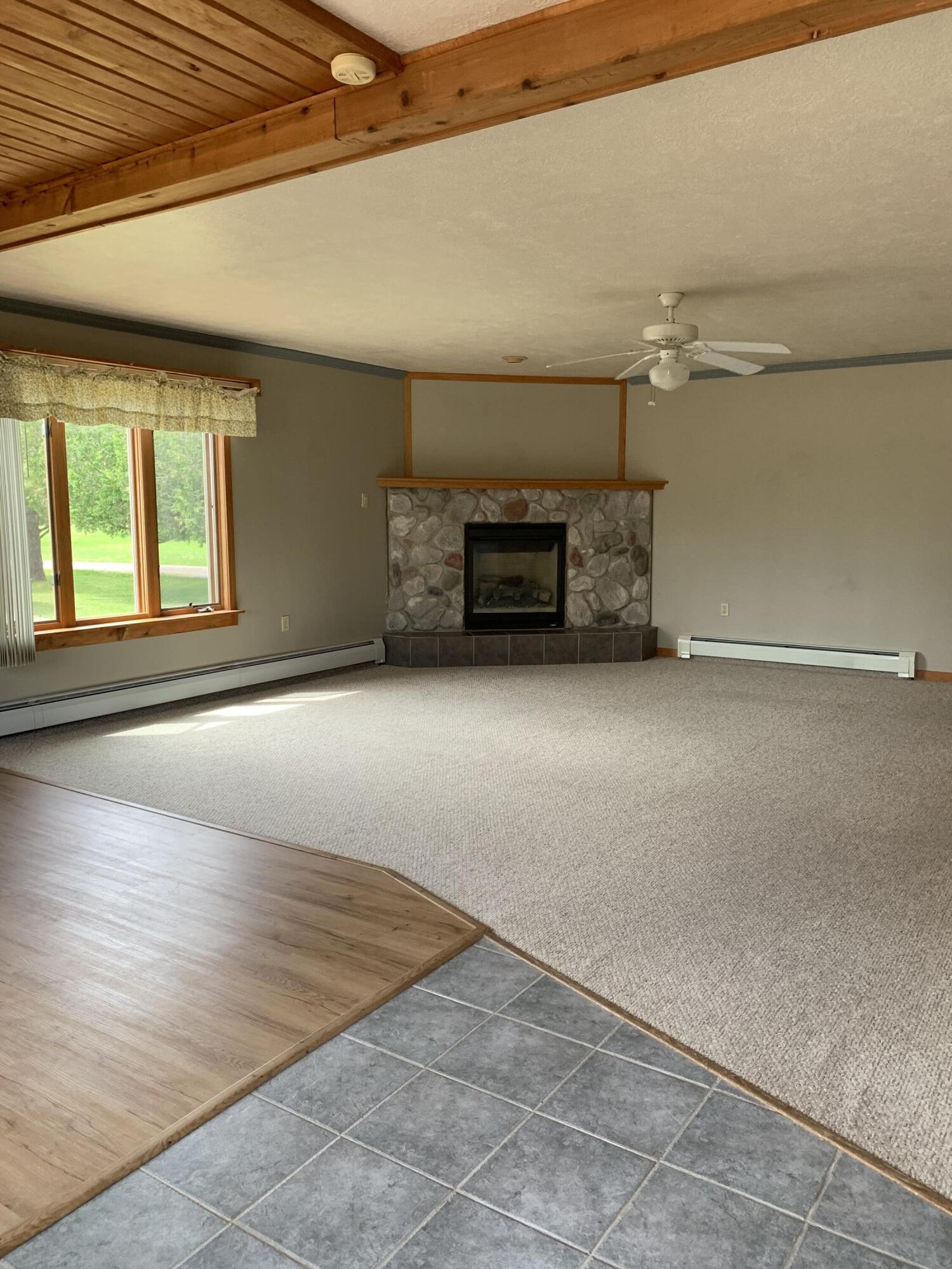 3760 Abbey Road Cheboygan, MI 49721 - Photo 10 of 17 Gallery Image 10