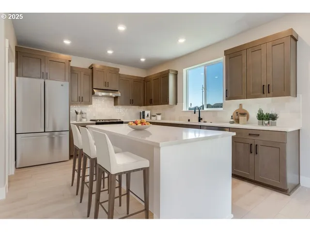 $624,900 | 1330 East Canto Street, Newberg, OR 97132