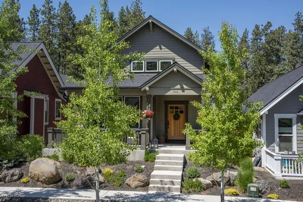 $799,900 | 936 East Black Butte Avenue, Sisters, OR 97759