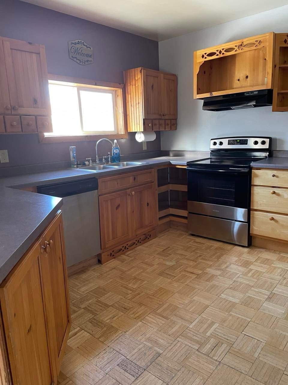 707 West Phillip Street Rhinelander, WI 54501 - Photo 5 of 27 Gallery Image 5