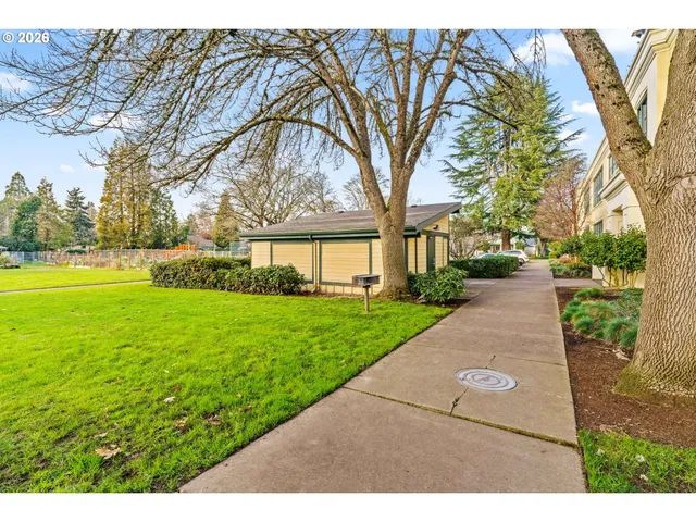$259,900 | 650 West 12th Avenue, Eugene, OR 97402