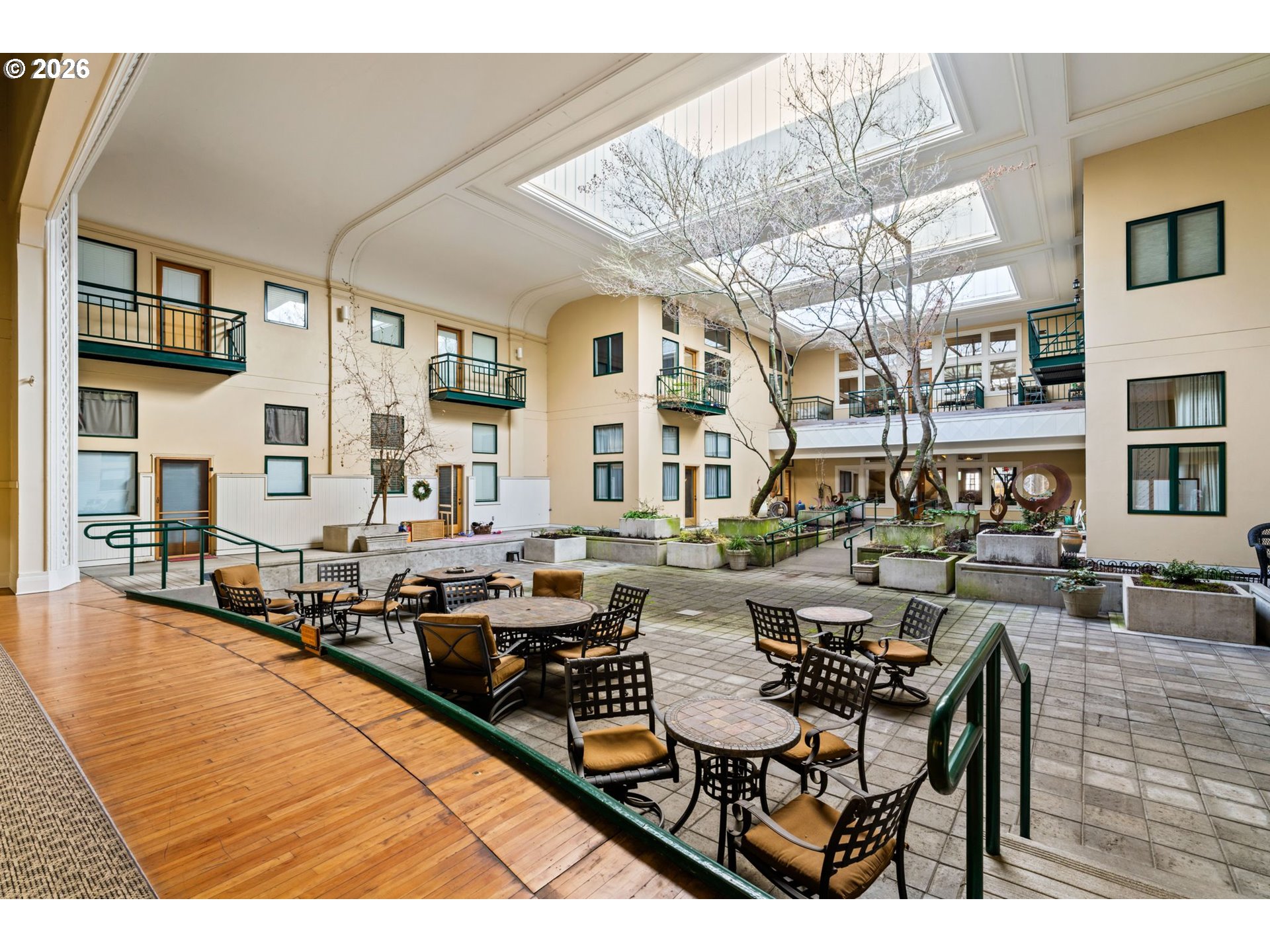 650 West 12th Avenue Eugene, OR 97402 - Photo 3 of 23