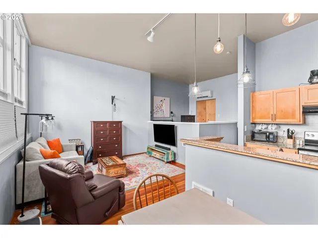 $259,900 | 650 West 12th Avenue, Eugene, OR 97402