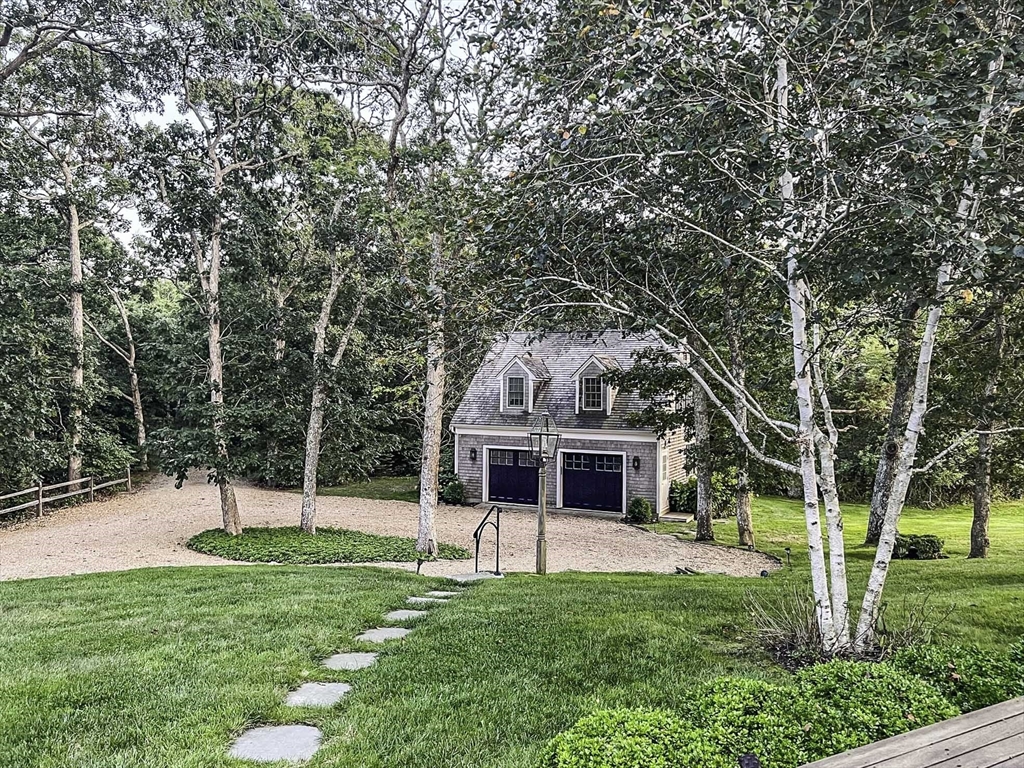 23 Beetle Swamp Road Edgartown, MA 02539 - Photo 34 of 40
