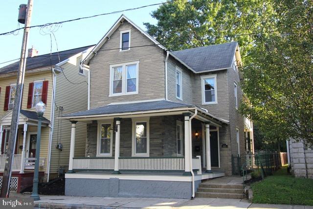 410 East Main Street Lititz, PA 17543 - Photo 1 of 25 Gallery Image 1
