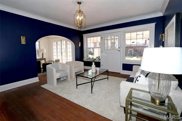 $399,900 | 3092 Bellerive Drive, St. Louis, MO 63121