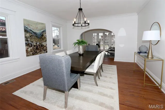 $399,900 | 3092 Bellerive Drive, St. Louis, MO 63121