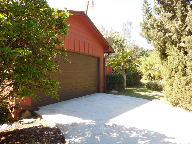 15797 111th Terrace North Jupiter, FL 33478 - Photo 4 of 26 2 Car Garage