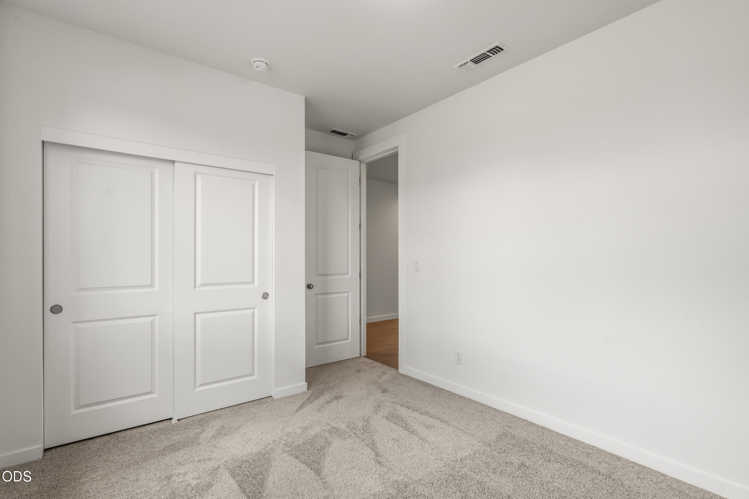 136 Valemont Drive, Unit 13 Eagle Point, OR 97524 - Photo 24 of 31