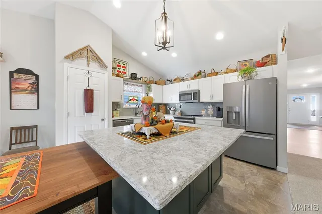 $419,900 | 5634 Sun Bear Drive, House Springs, MO 63051