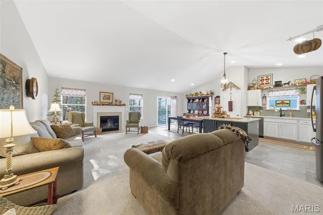 $419,900 | 5634 Sun Bear Drive, House Springs, MO 63051