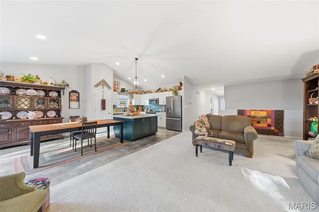 $419,900 | 5634 Sun Bear Drive, House Springs, MO 63051