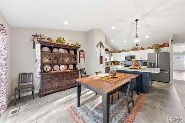 $419,900 | 5634 Sun Bear Drive, House Springs, MO 63051