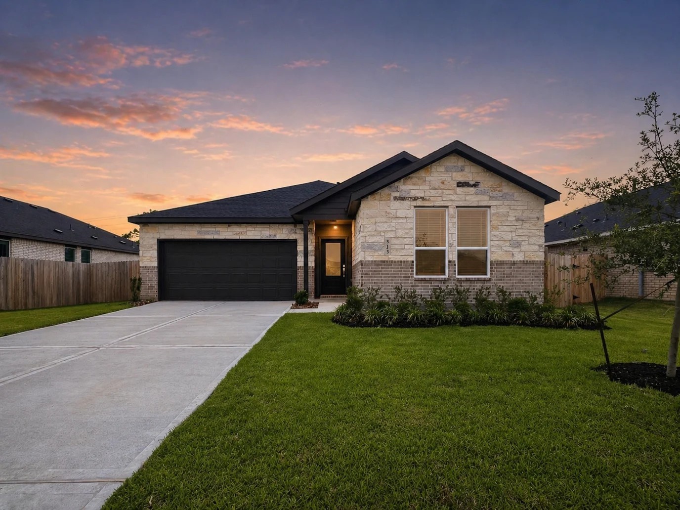 513 Robin Court Angleton, TX 77515 - Photo 1 of 14