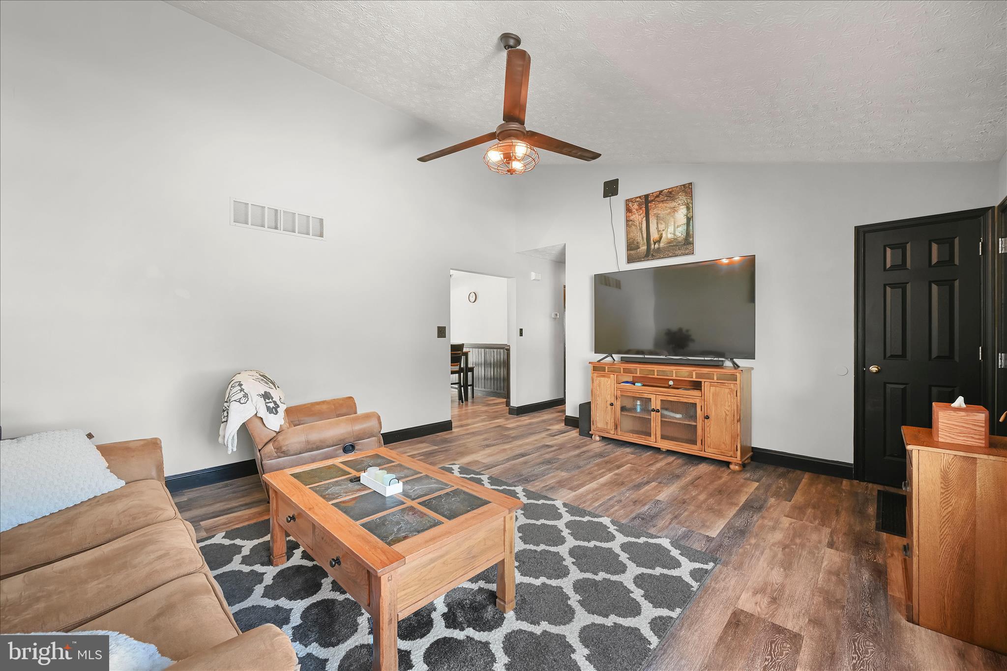 143 Cold Stream Trail Felton, PA 17322 - Photo 10 of 46 Living Area