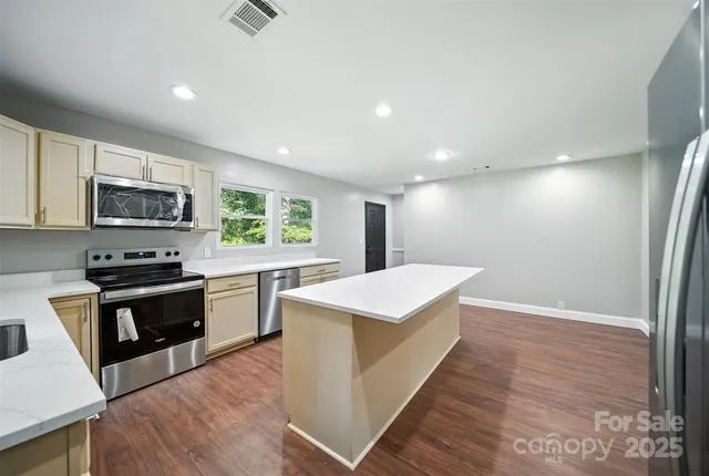 $350,000 | 104 Glenn Oaks Drive, Lawndale, NC 28090