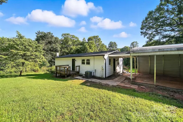 $350,000 | 104 Glenn Oaks Drive, Lawndale, NC 28090