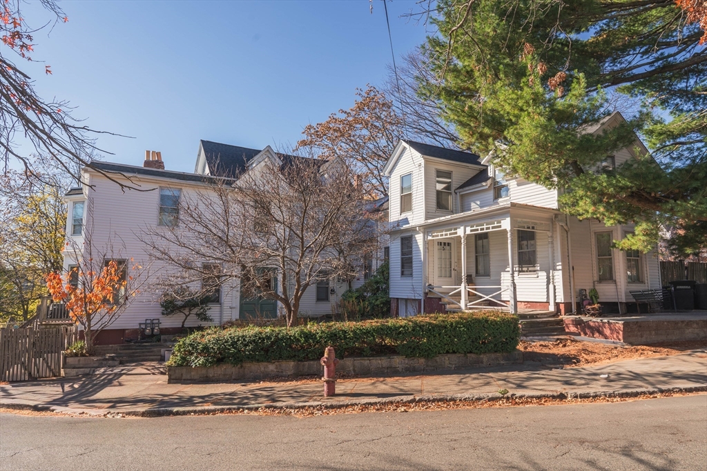 18 Spring Street, Unit 18A Somerville, MA 02143 - Photo 19 of 23 Gallery Image 19