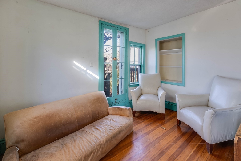 18 Spring Street, Unit 18A Somerville, MA 02143 - Photo 3 of 23 Gallery Image 3
