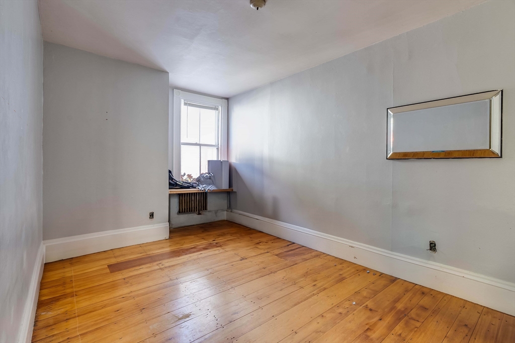 18 Spring Street, Unit 18A Somerville, MA 02143 - Photo 9 of 23 Gallery Image 9