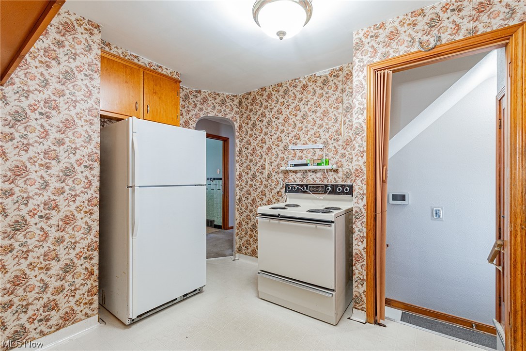 11000 McCracken Road Cleveland, OH 44125 - Photo 12 of 32