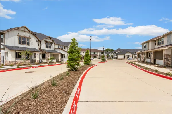 $2,640 | 5900-170 Highway 287 Frontage Road, Arlington, TX 76017