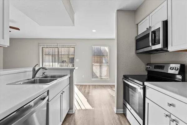 $1,250 | 250 El Dorado Boulevard, Unit 144, Webster, TX 77598