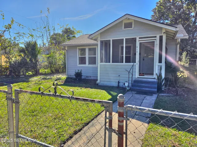 $1,095 | 616 Woodbine Street, Jacksonville, FL 32206