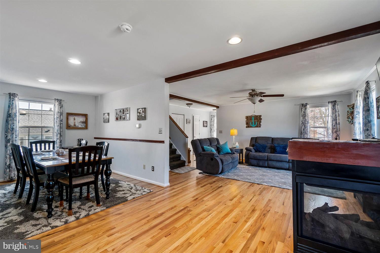 922 Oakleigh Beach Road Baltimore, MD 21222 - Photo 11 of 44 Dining Room