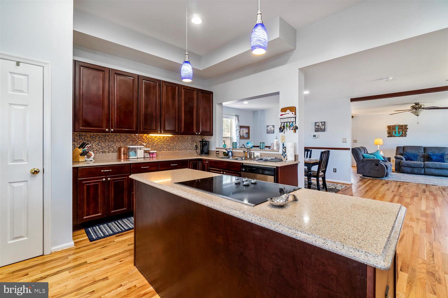 922 Oakleigh Beach Road Baltimore, MD 21222 - Photo 16 of 44 Kitchen