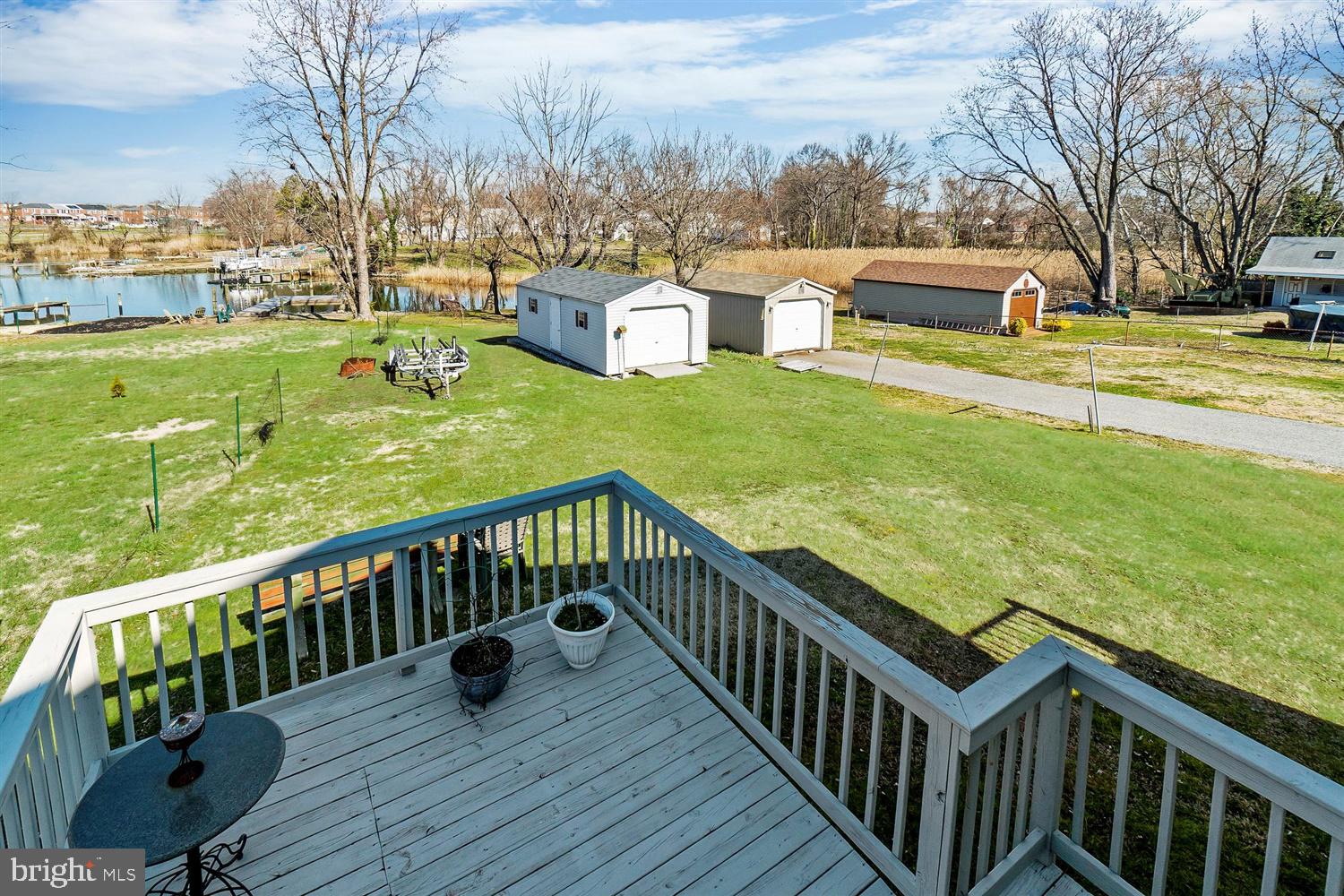 922 Oakleigh Beach Road Baltimore, MD 21222 - Photo 39 of 44 Rear Deck