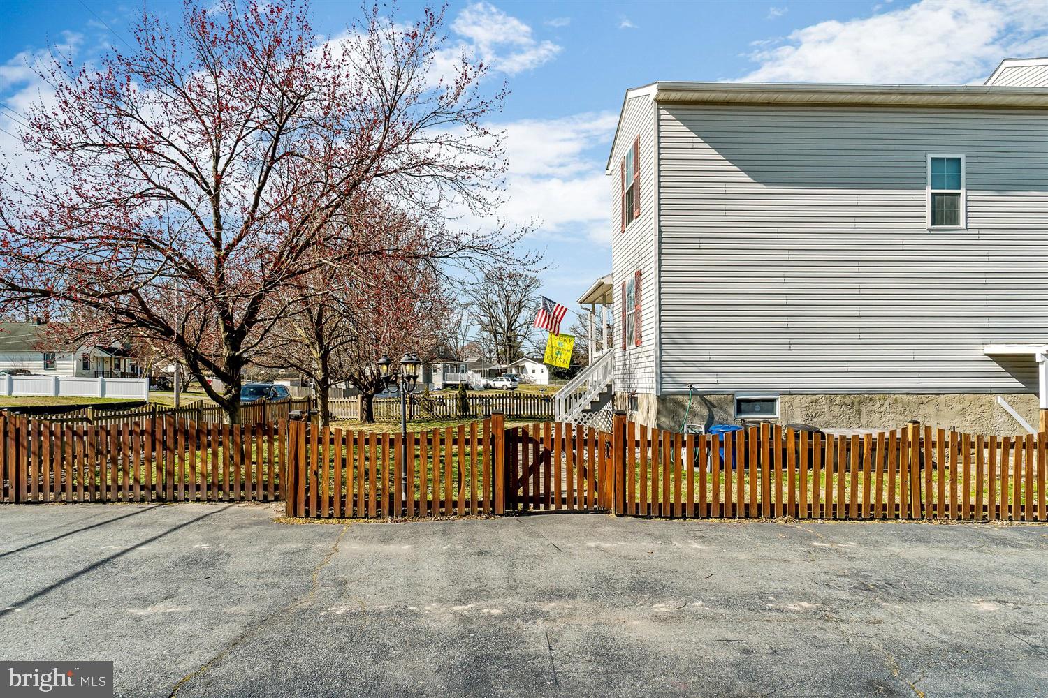 922 Oakleigh Beach Road Baltimore, MD 21222 - Photo 5 of 44 Exterior