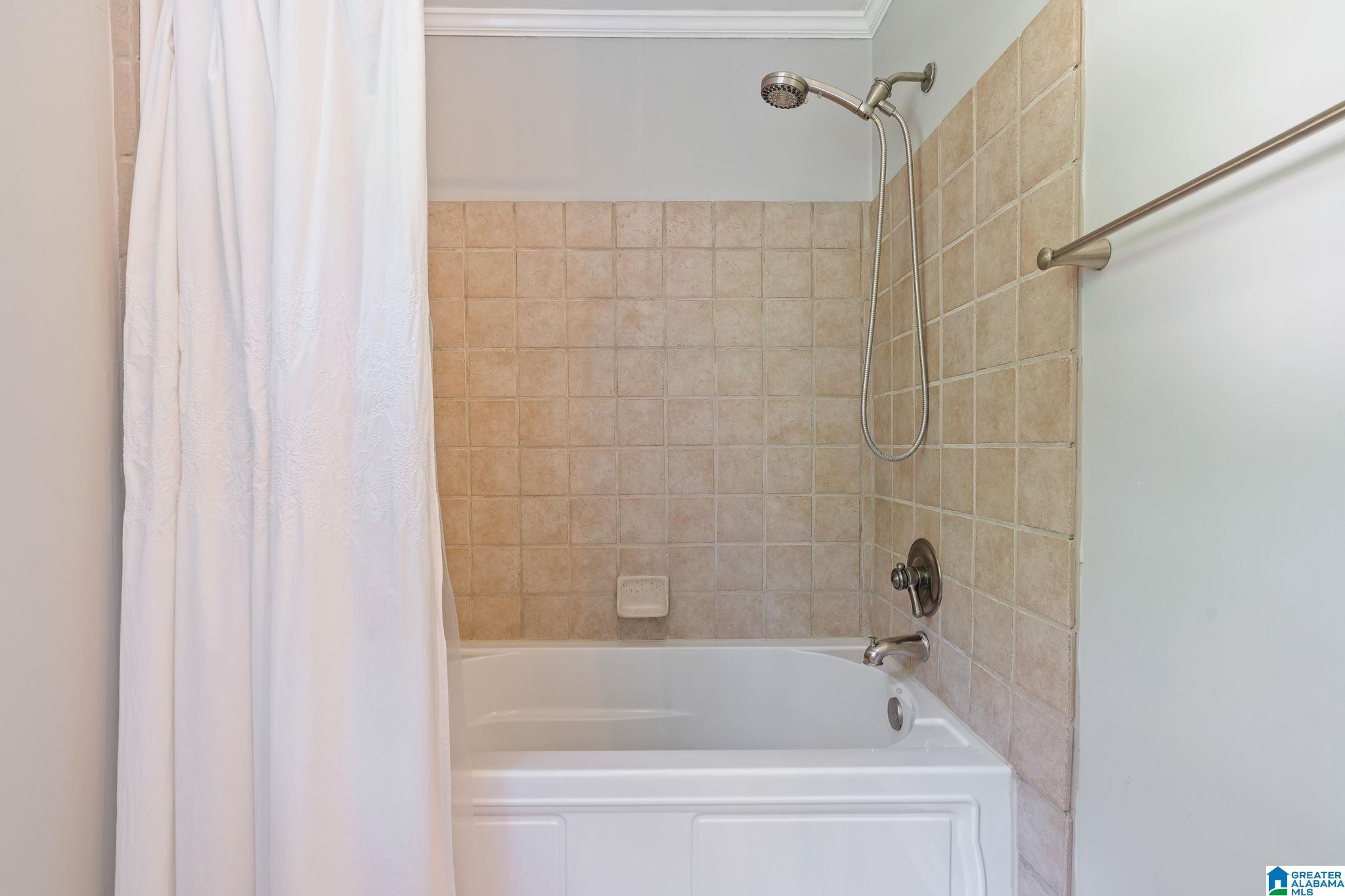 2304 Empire Road Hoover, AL 35226 - Photo 25 of 36