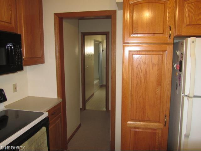 7014 Snow Road Parma, OH 44129 - Photo 5 of 25