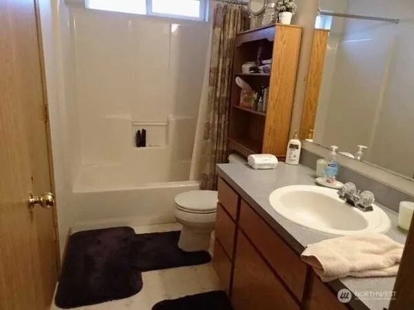 $1,125,000 | 14926 40th Avenue West, Unit 3, Lynnwood, WA 98087