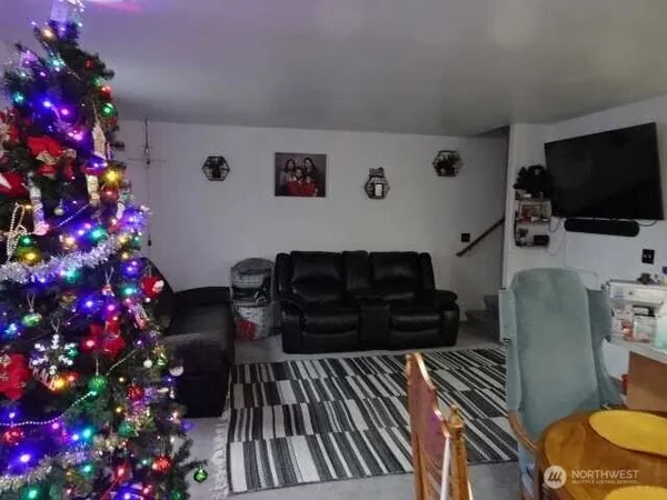 $1,125,000 | 14926 40th Avenue West, Unit 3, Lynnwood, WA 98087