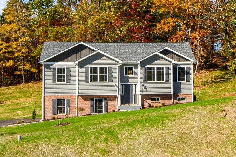 4515 Old Stage Road Radford, VA 24141 - Photo 2 of 21 4515 front 4