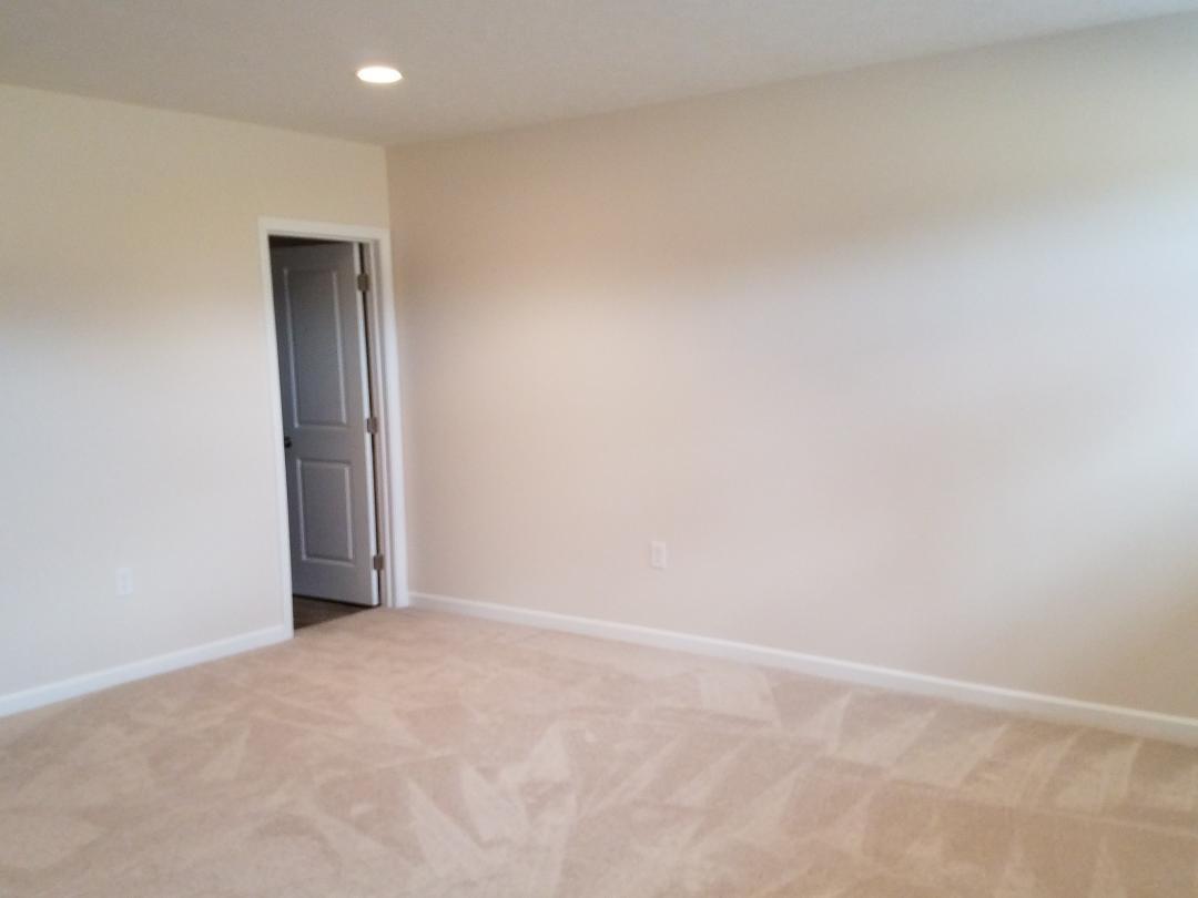4515 Old Stage Road Radford, VA 24141 - Photo 10 of 21 4515 old stage family room