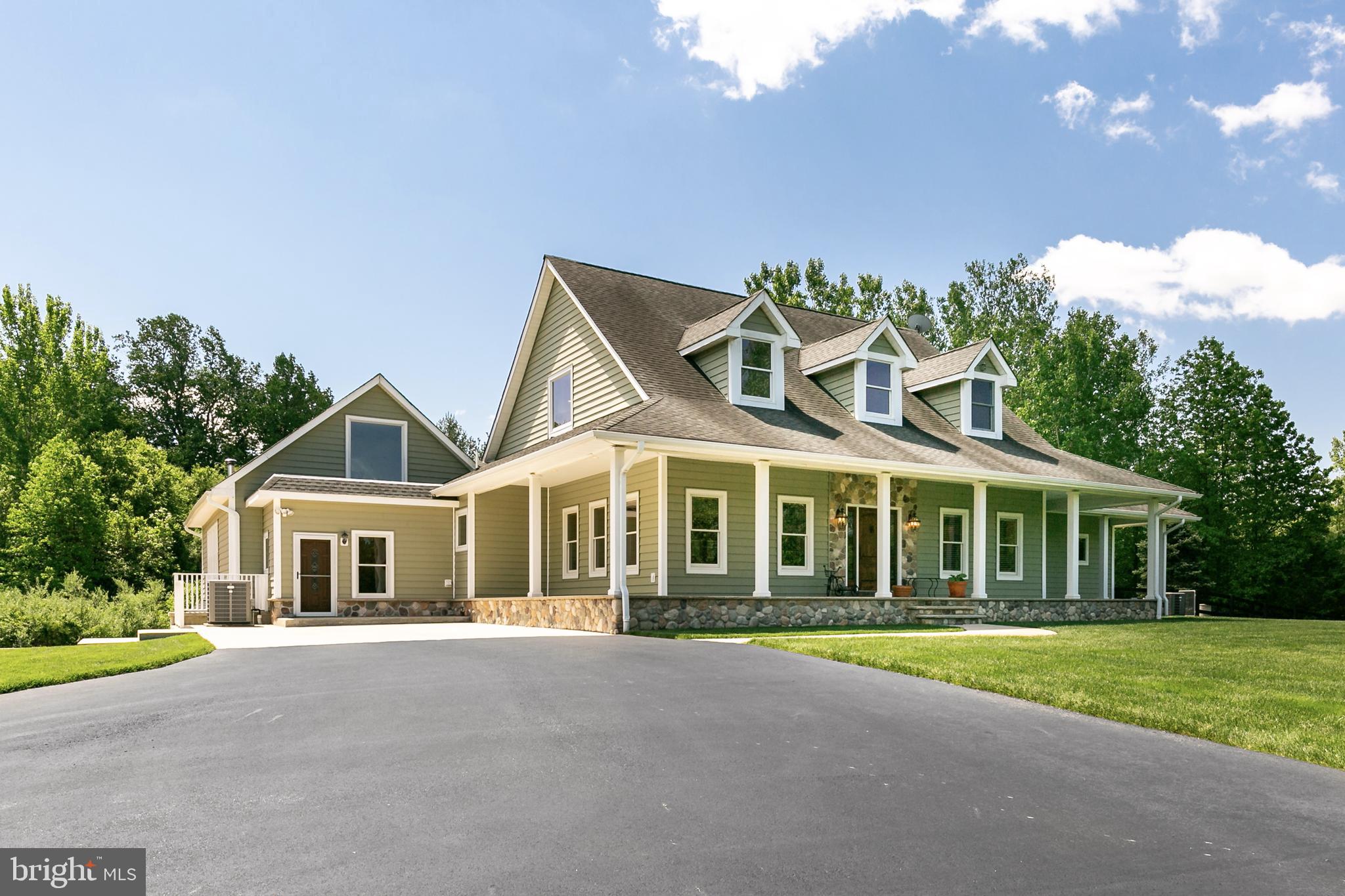 10 Lawrence Drive Cream Ridge, NJ 08514 - Photo 1 of 57
