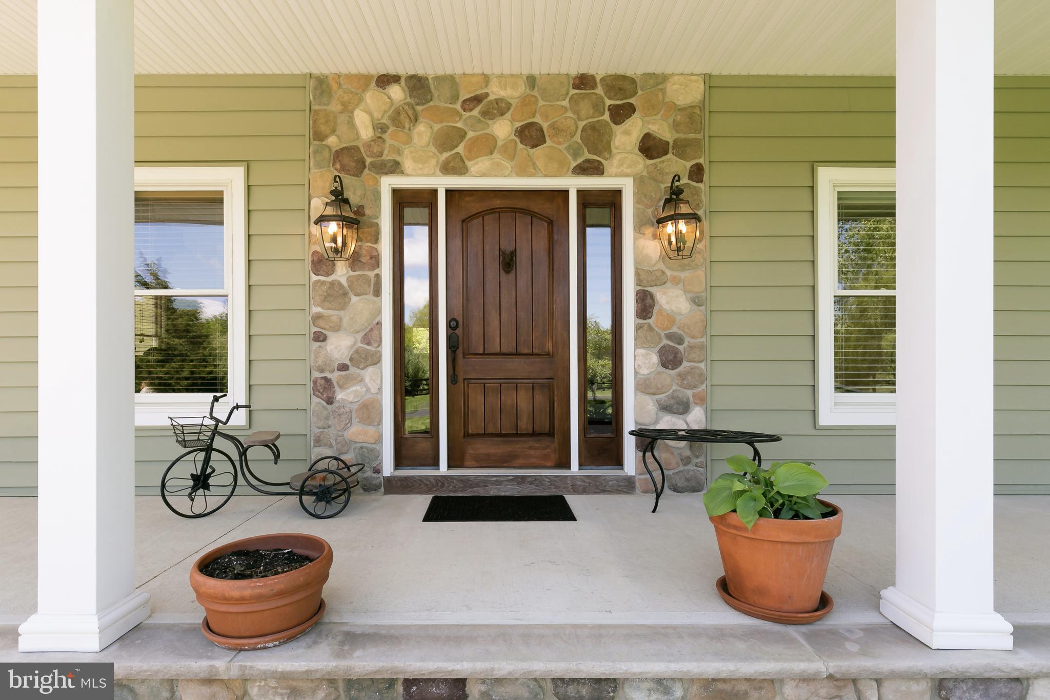 10 Lawrence Drive Cream Ridge, NJ 08514 - Photo 2 of 57