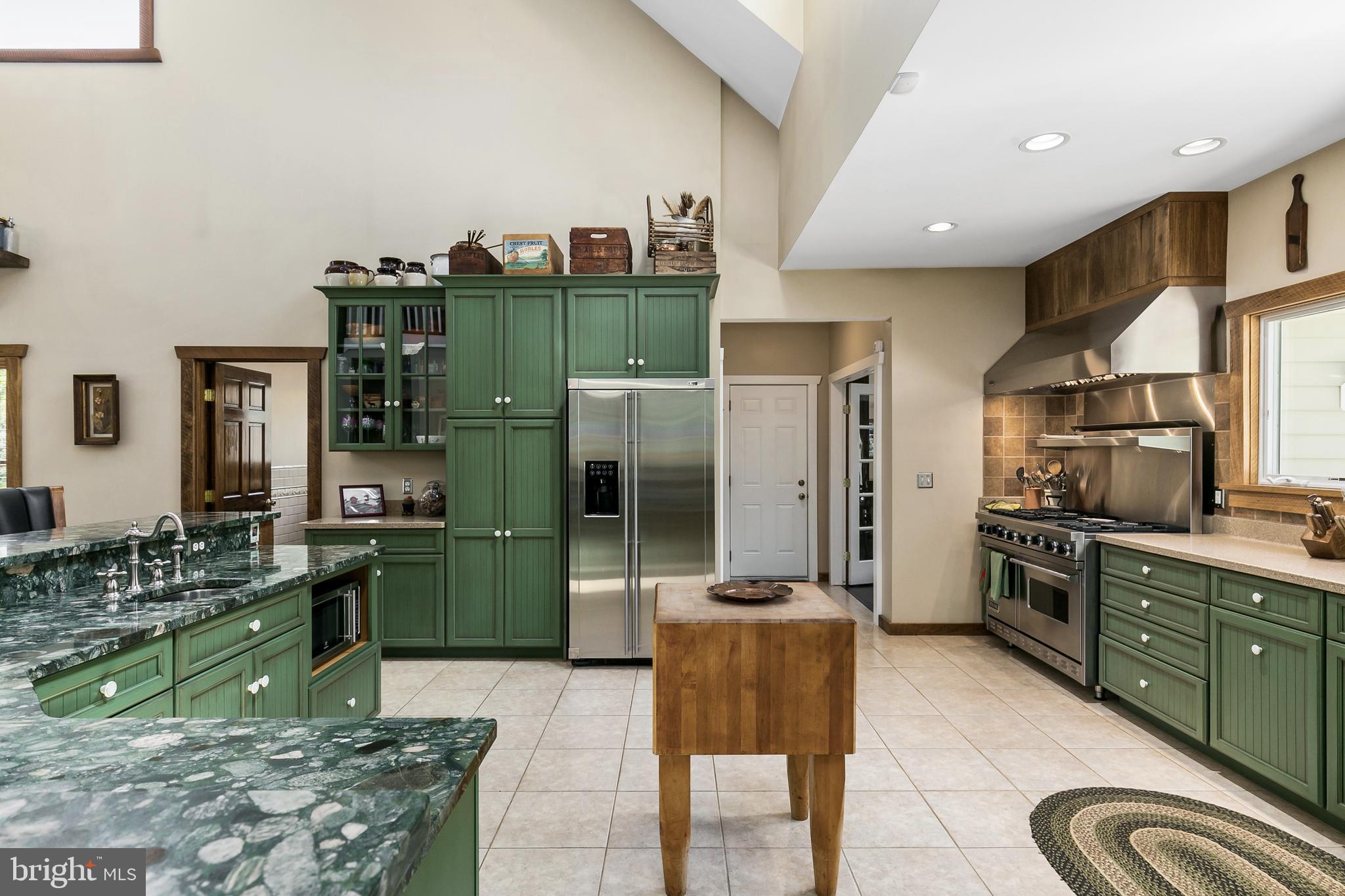 10 Lawrence Drive Cream Ridge, NJ 08514 - Photo 11 of 57
