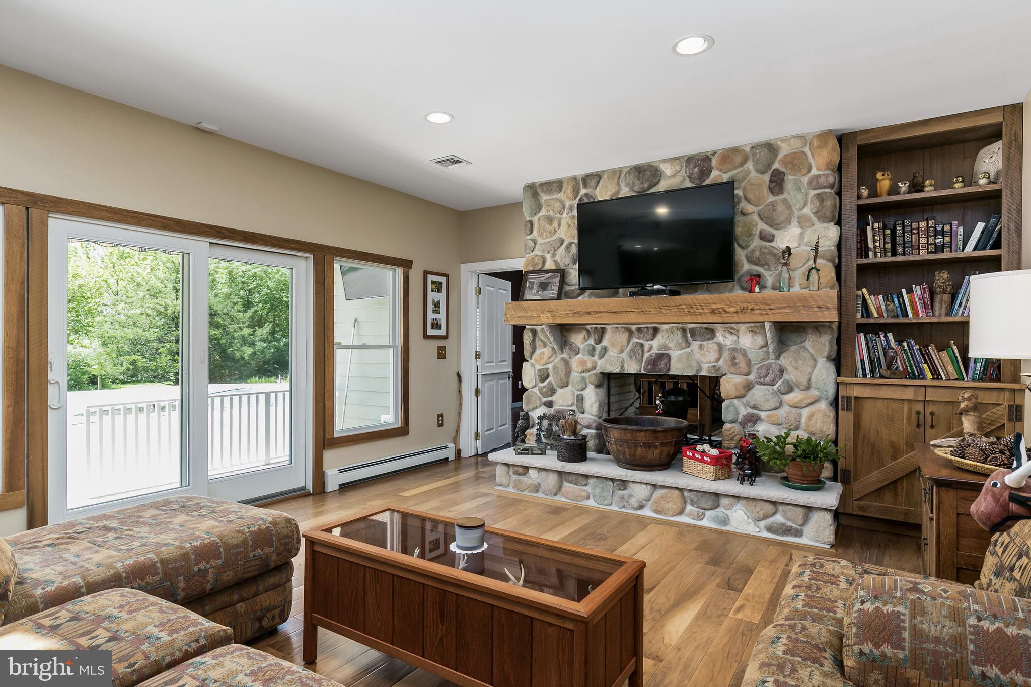 10 Lawrence Drive Cream Ridge, NJ 08514 - Photo 16 of 57
