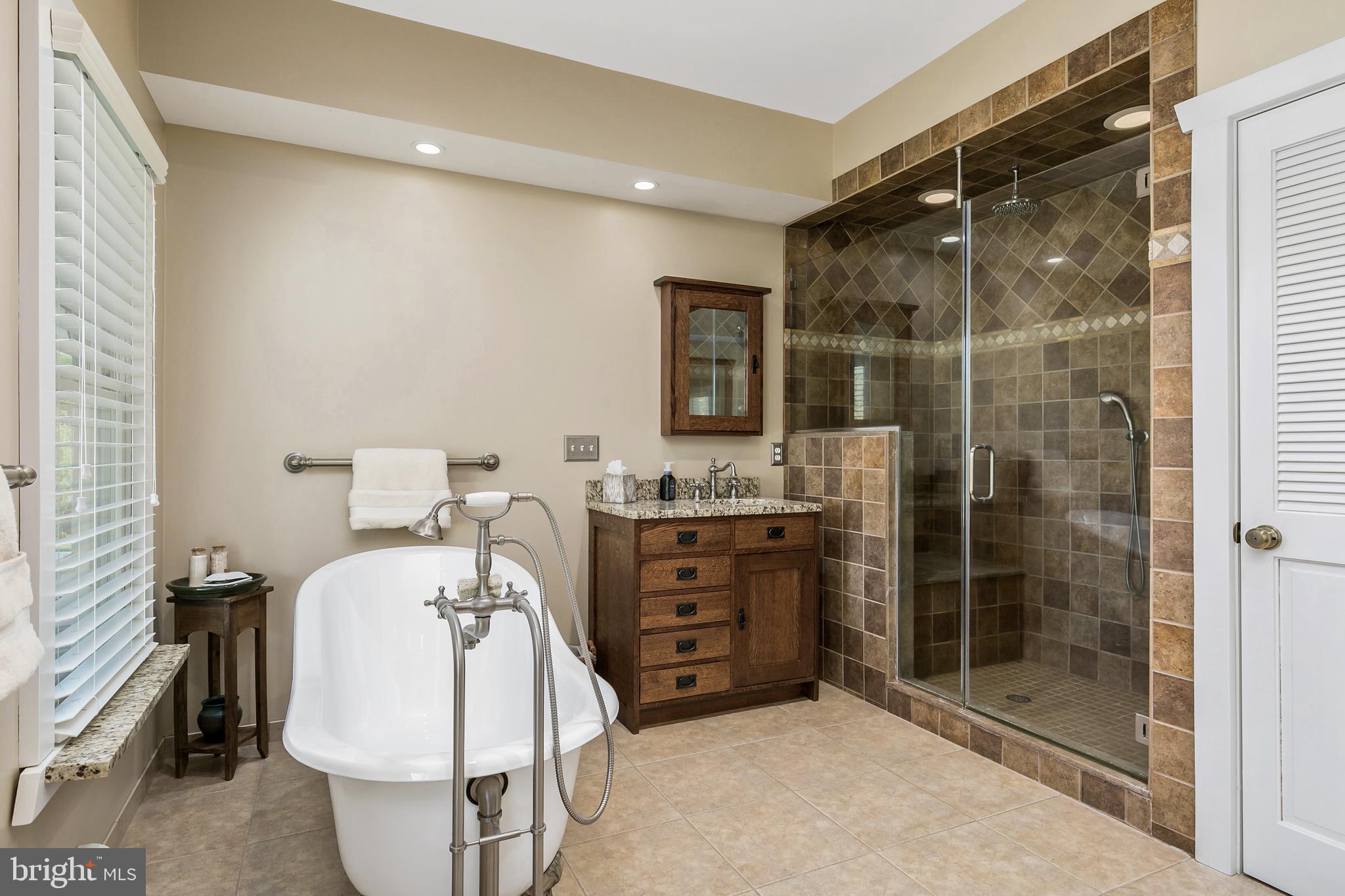 10 Lawrence Drive Cream Ridge, NJ 08514 - Photo 23 of 57