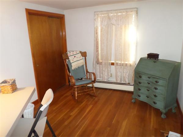 155 Locksley Road Lynnfield, MA 01940 - Photo 13 of 21 Gallery Image 13