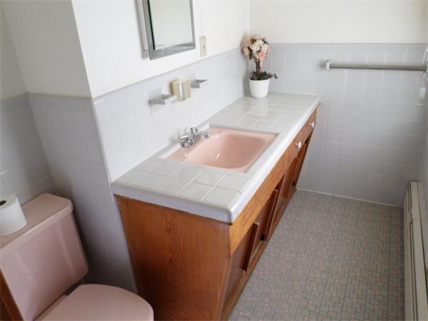 155 Locksley Road Lynnfield, MA 01940 - Photo 16 of 21 Gallery Image 16